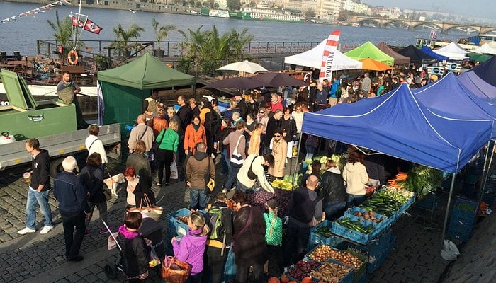Browse Náplavka at its most local